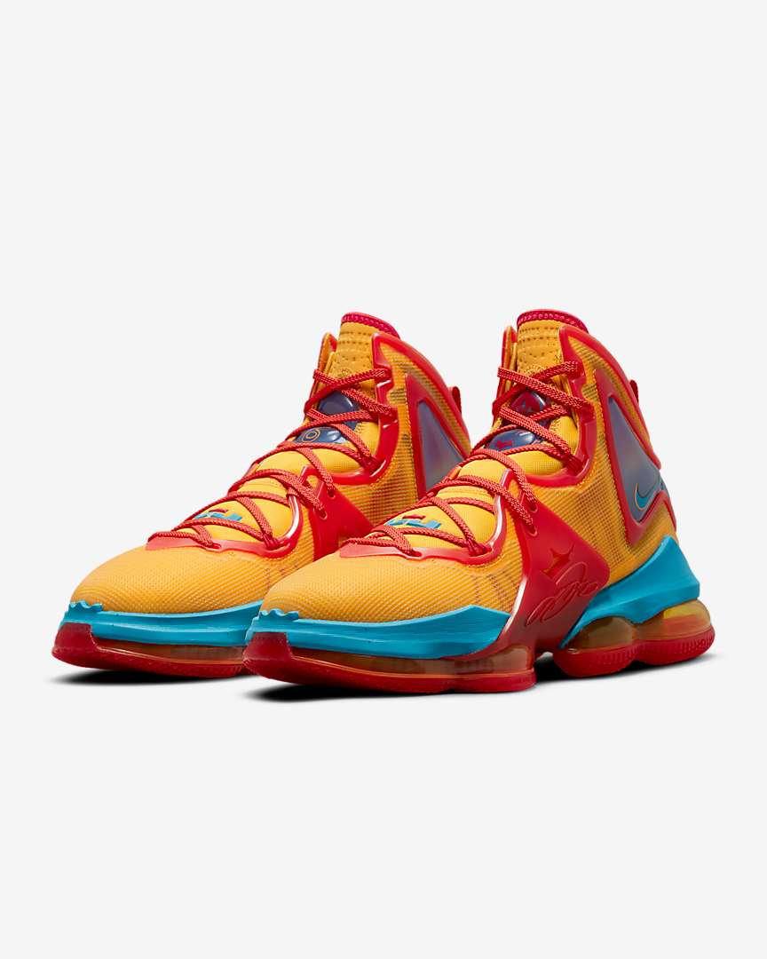 LeBron 19